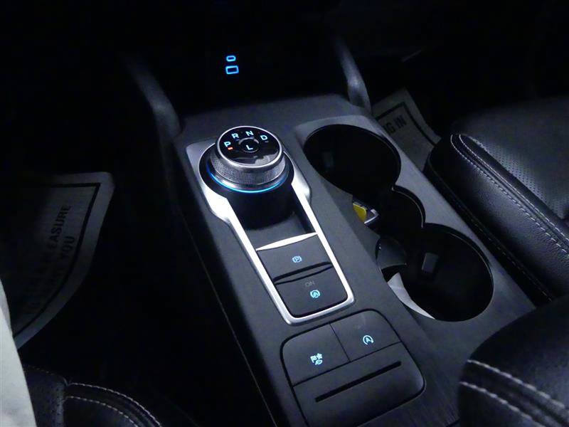 Used 2022 Ford Escape SEL w/ Technology Package FWD image 15