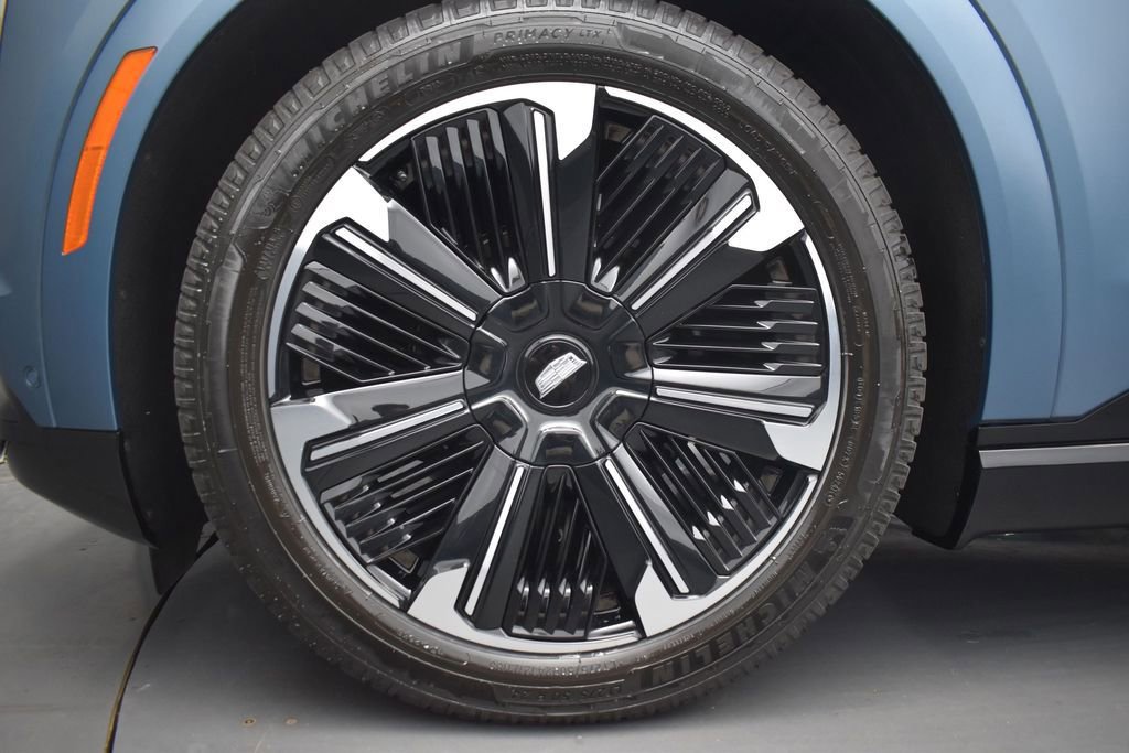 Used 2025 Cadillac Escalade IQ Sport 2 AWD/4WD image 8