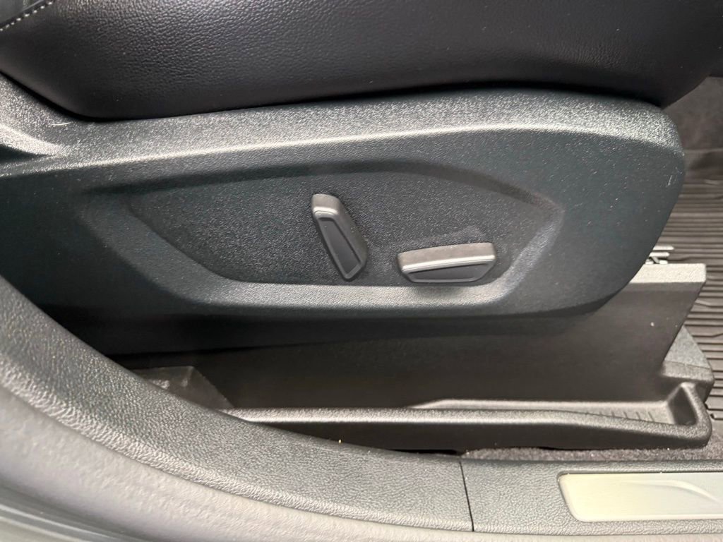 Used 2022 Ford Edge Titanium AWD/4WD image 56