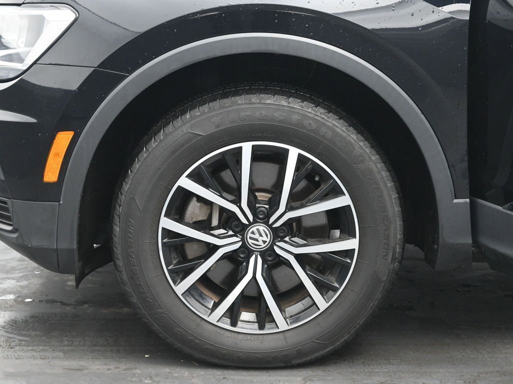 Used 2021 Volkswagen Tiguan SE AWD/4WD image 35