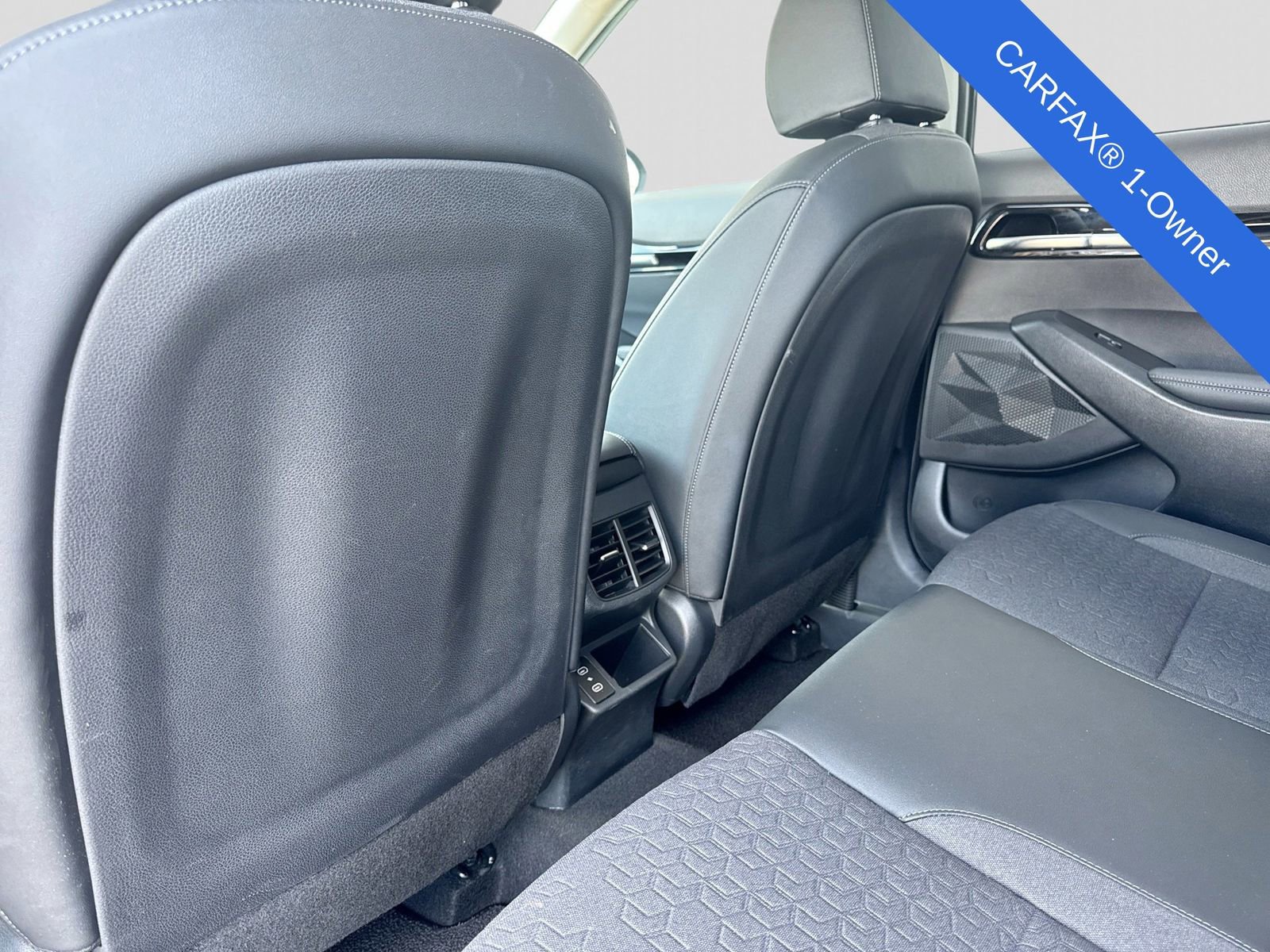 Used 2025 Kia Seltos S AWD/4WD image 18