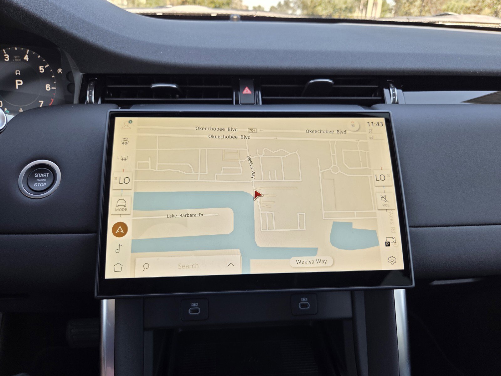 New 2025 Land Rover Discovery Sport S AWD/4WD image 13