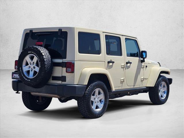 Used 2012 Jeep Wrangler Unlimited Rubicon AWD/4WD image 5