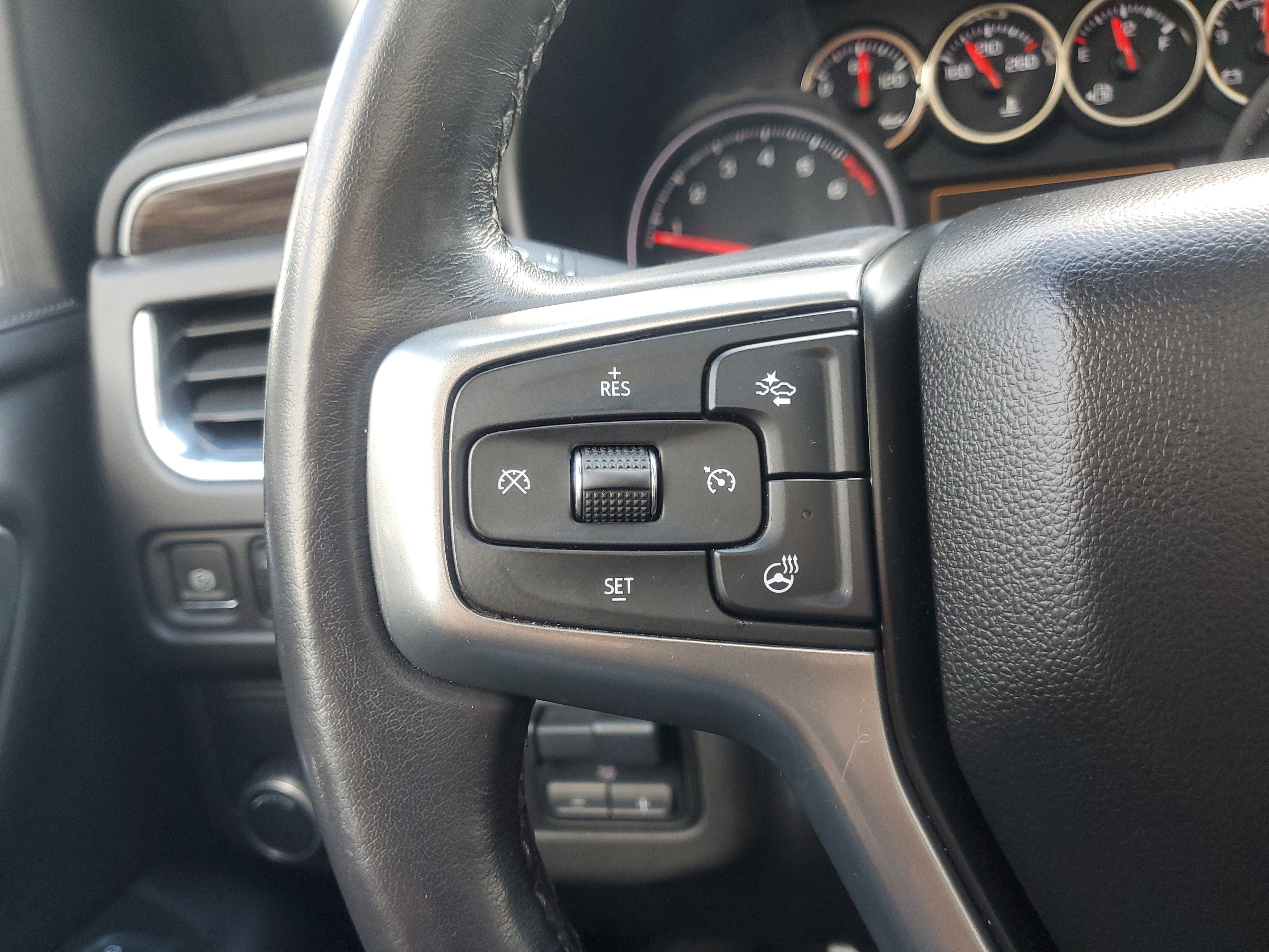 Used 2021 Chevrolet Tahoe LT w/ LT Signature Package image 27