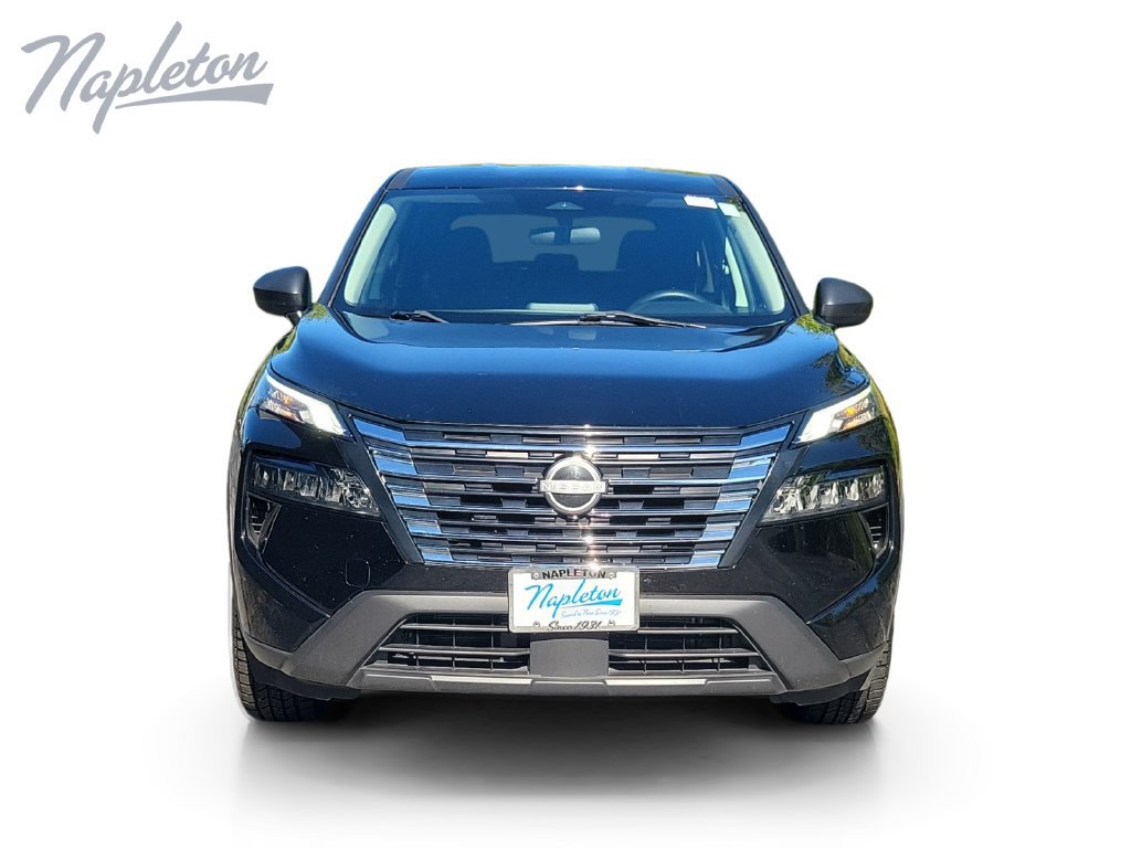 Used 2024 Nissan Rogue S AWD/4WD image 9