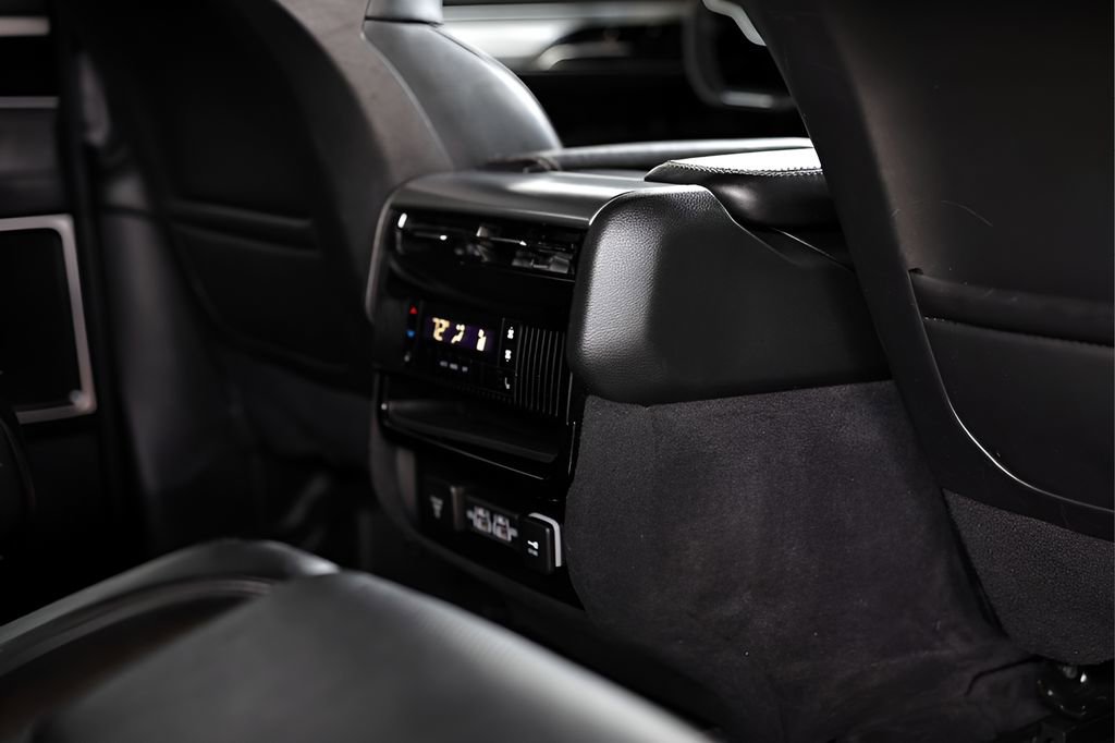 Used 2023 Jeep Wagoneer Series II image 70