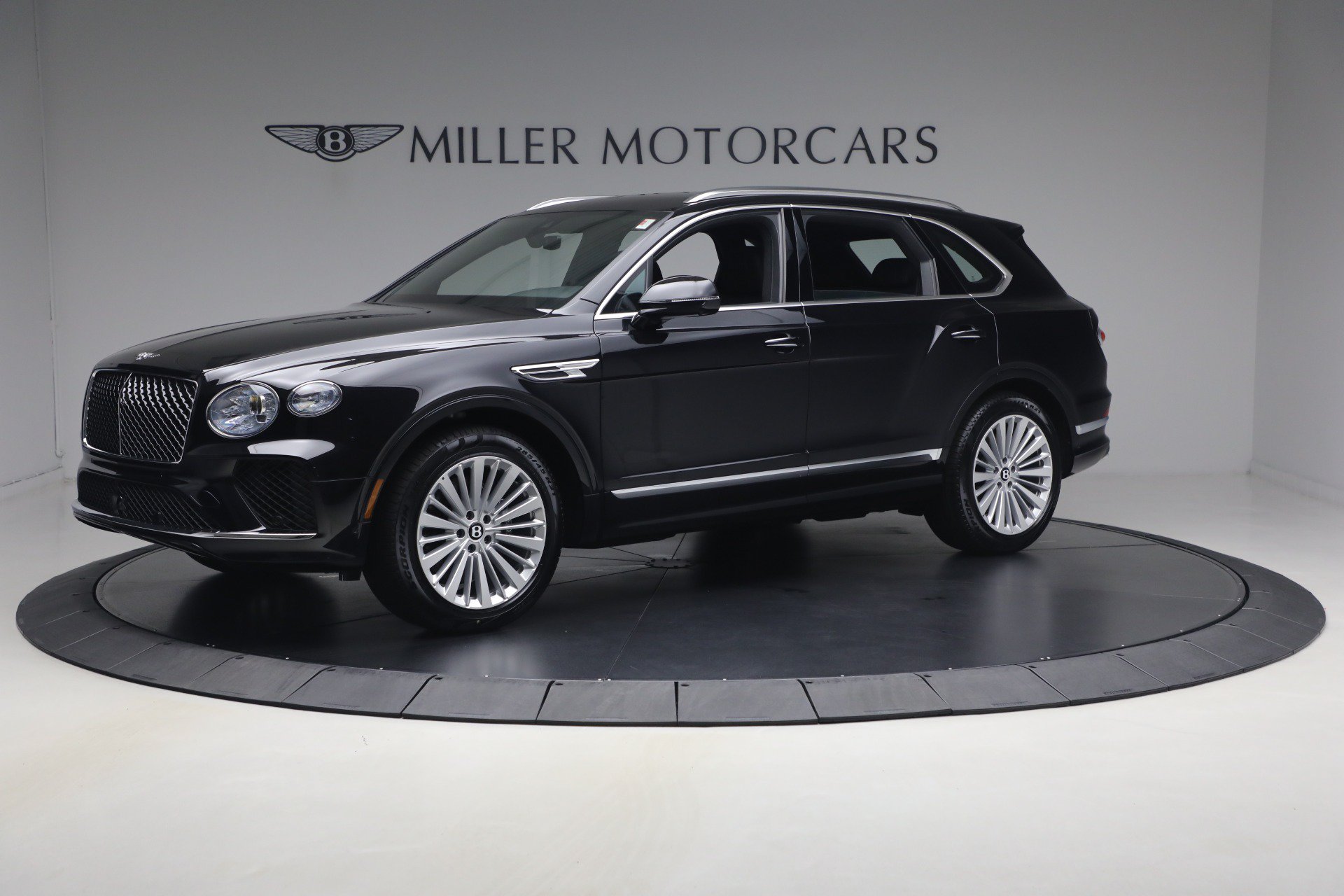 New 2026 Bentley Bentayga AWD/4WD image 2