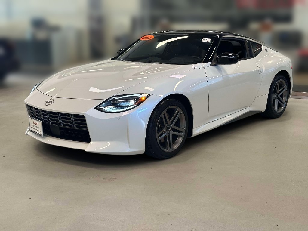Used 2024 Nissan Z Sport w/ Floor Mat Package RWD image 3