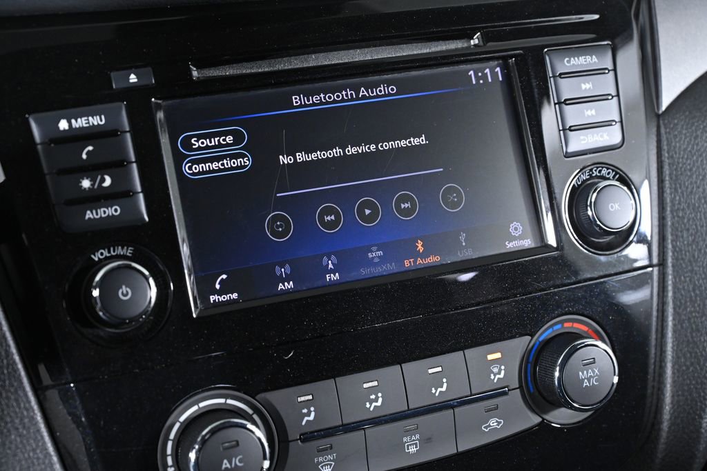 Used 2021 Nissan Rogue Sport S image 16