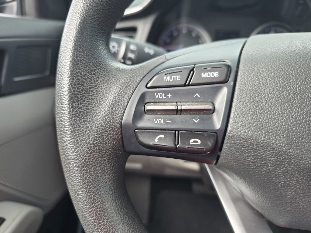 Used 2019 Hyundai Elantra SE image 17
