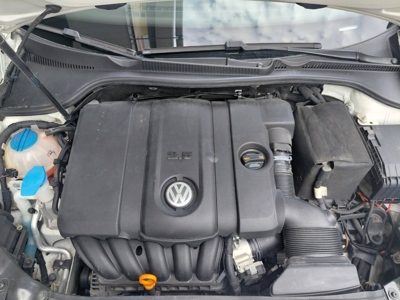 Used 2013 Volkswagen Golf 2-Door FWD image 15