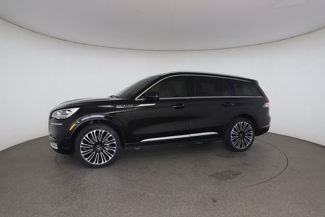 Used 2023 Lincoln Aviator Black Label AWD/4WD image 5