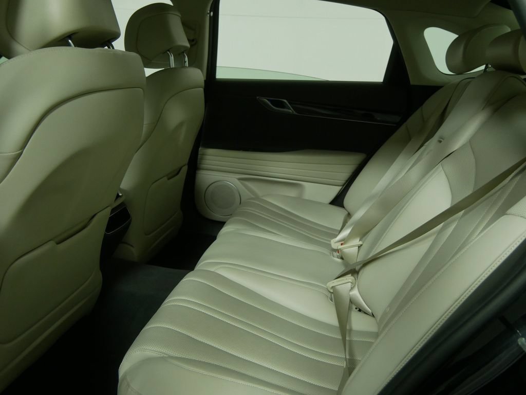Used 2021 Genesis G80 2.5T AWD/4WD image 17