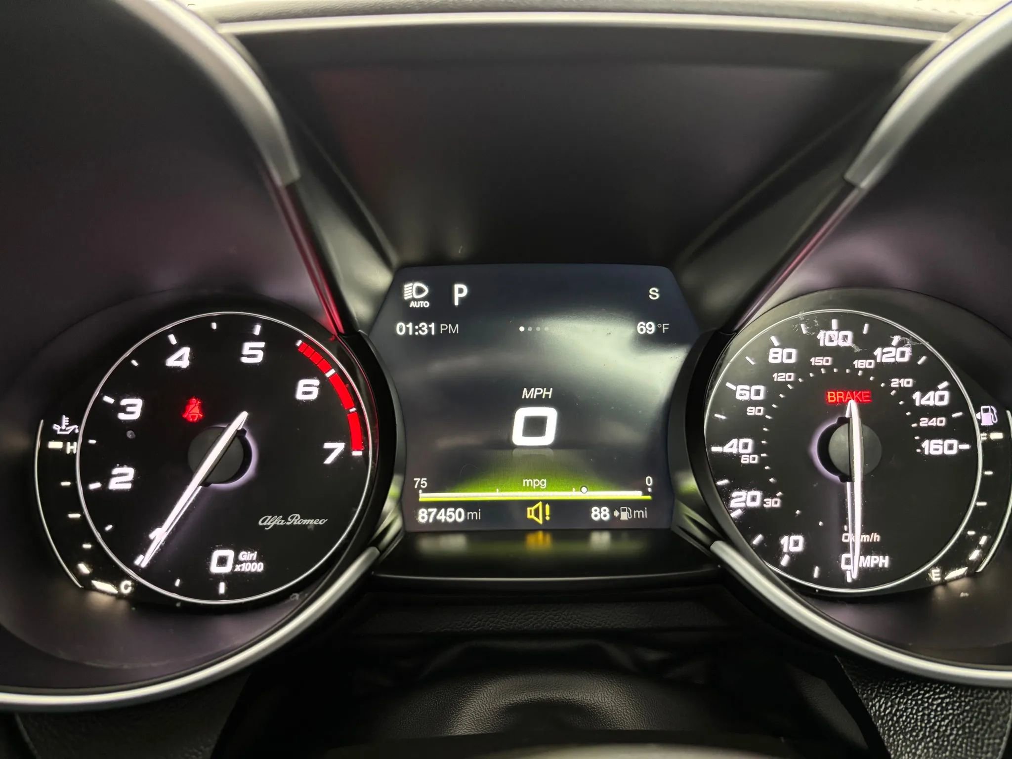 Used 2017 Alfa Romeo Giulia Ti w/ TI Lusso Light Wood Package AWD/4WD image 15