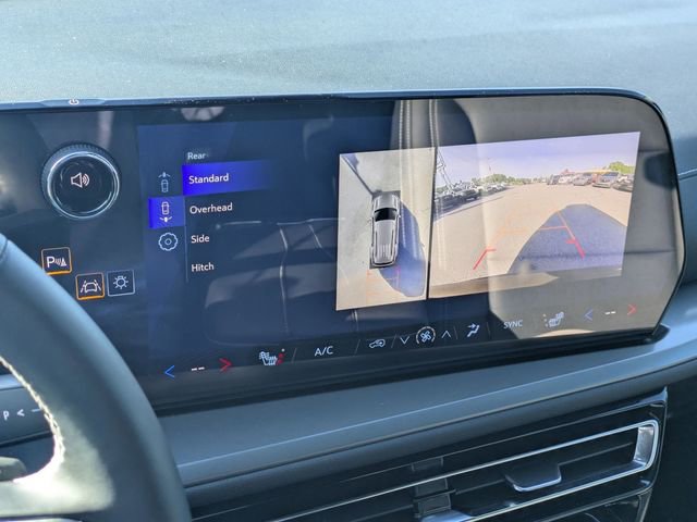 New 2026 Chevrolet Traverse LT w/ Driver Confidence Package image 19