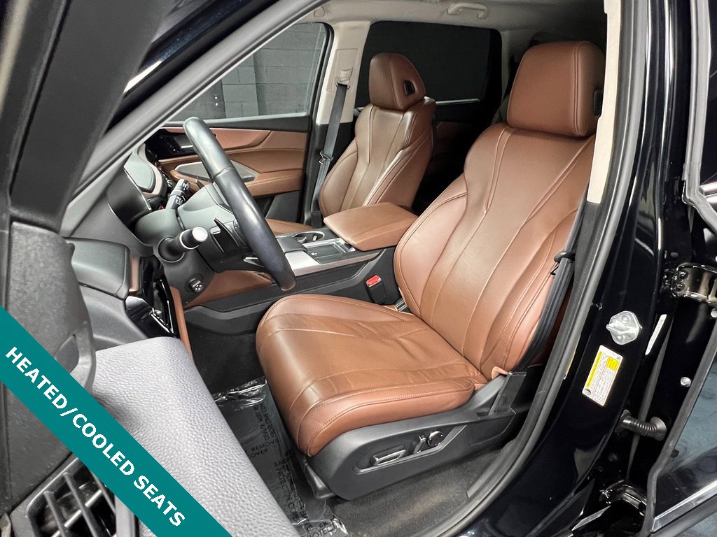 Used 2023 Acura MDX SH-AWD w/ Technology Package image 3