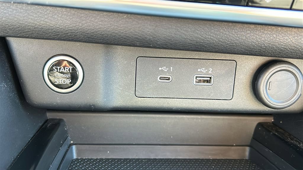 Used 2023 Nissan Rogue SV w/ SV Premium B Package image 20