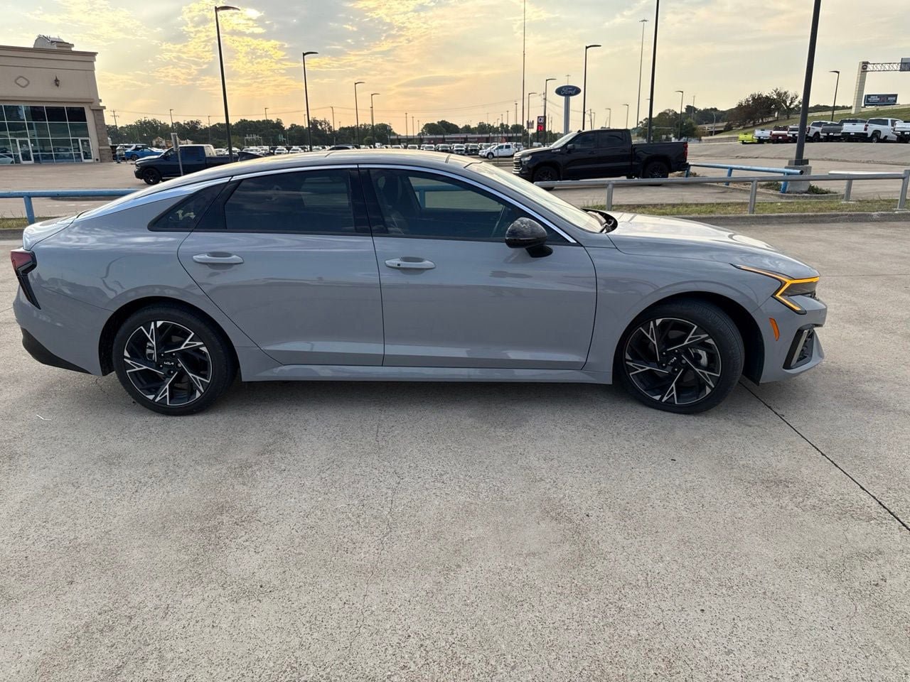 Used 2025 Kia K5 GT-Line w/ GT-Line Premium Package AWD/4WD image 17