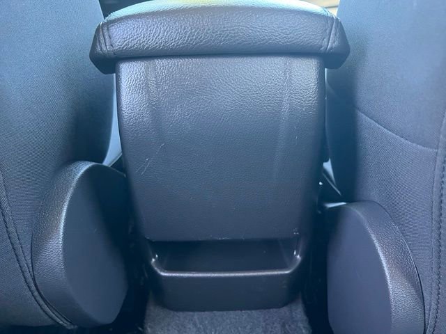 Used 2016 Ford Focus SE w/ SE Cold Weather Package FWD image 13