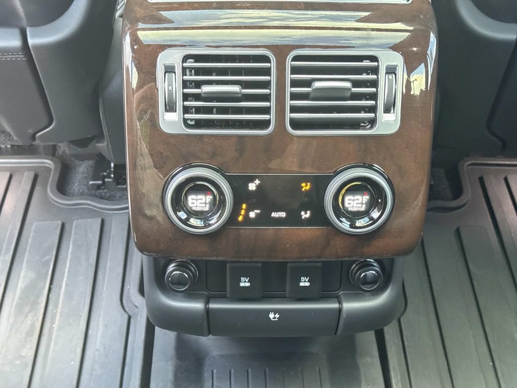 Used 2020 Land Rover Range Rover Long Wheelbase HSE AWD/4WD image 18