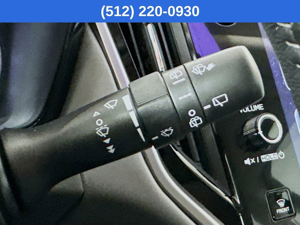 Used 2025 Subaru Outback Premium AWD/4WD image 14