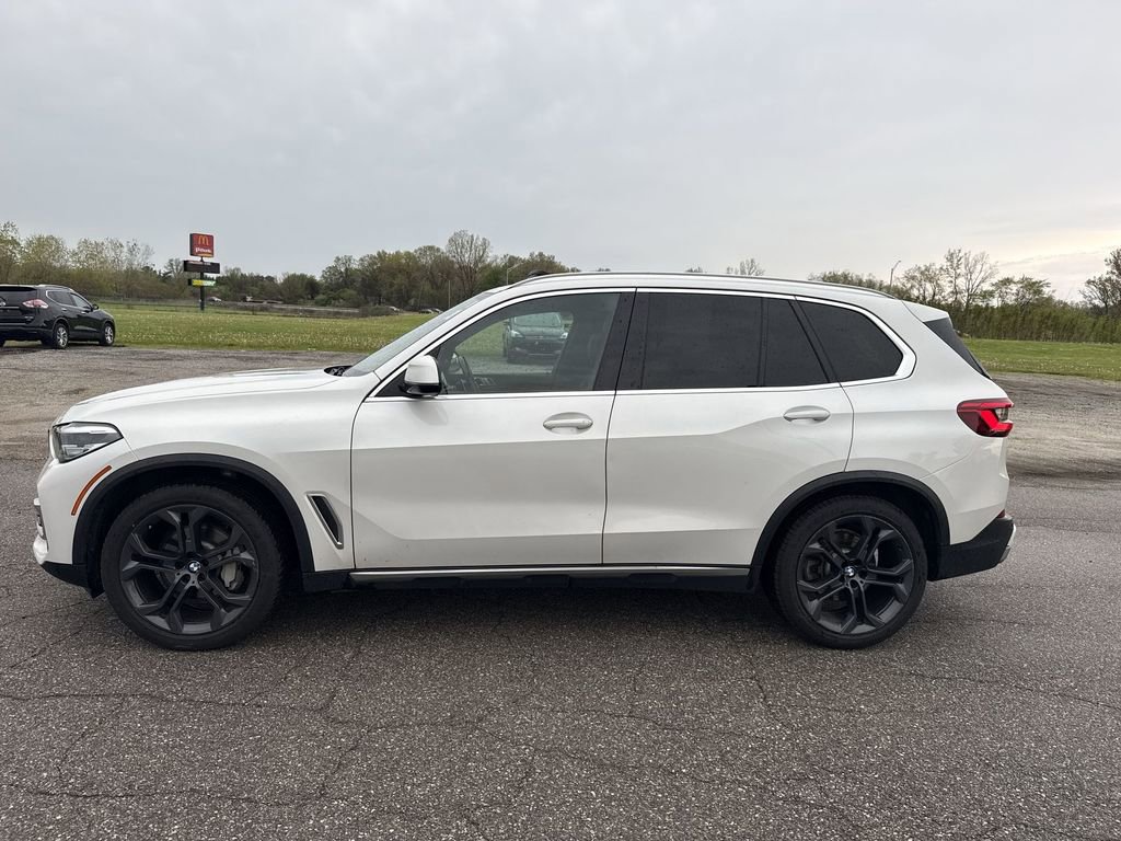 Used 2019 BMW X5 xDrive40i w/ Convenience Package AWD/4WD image 5