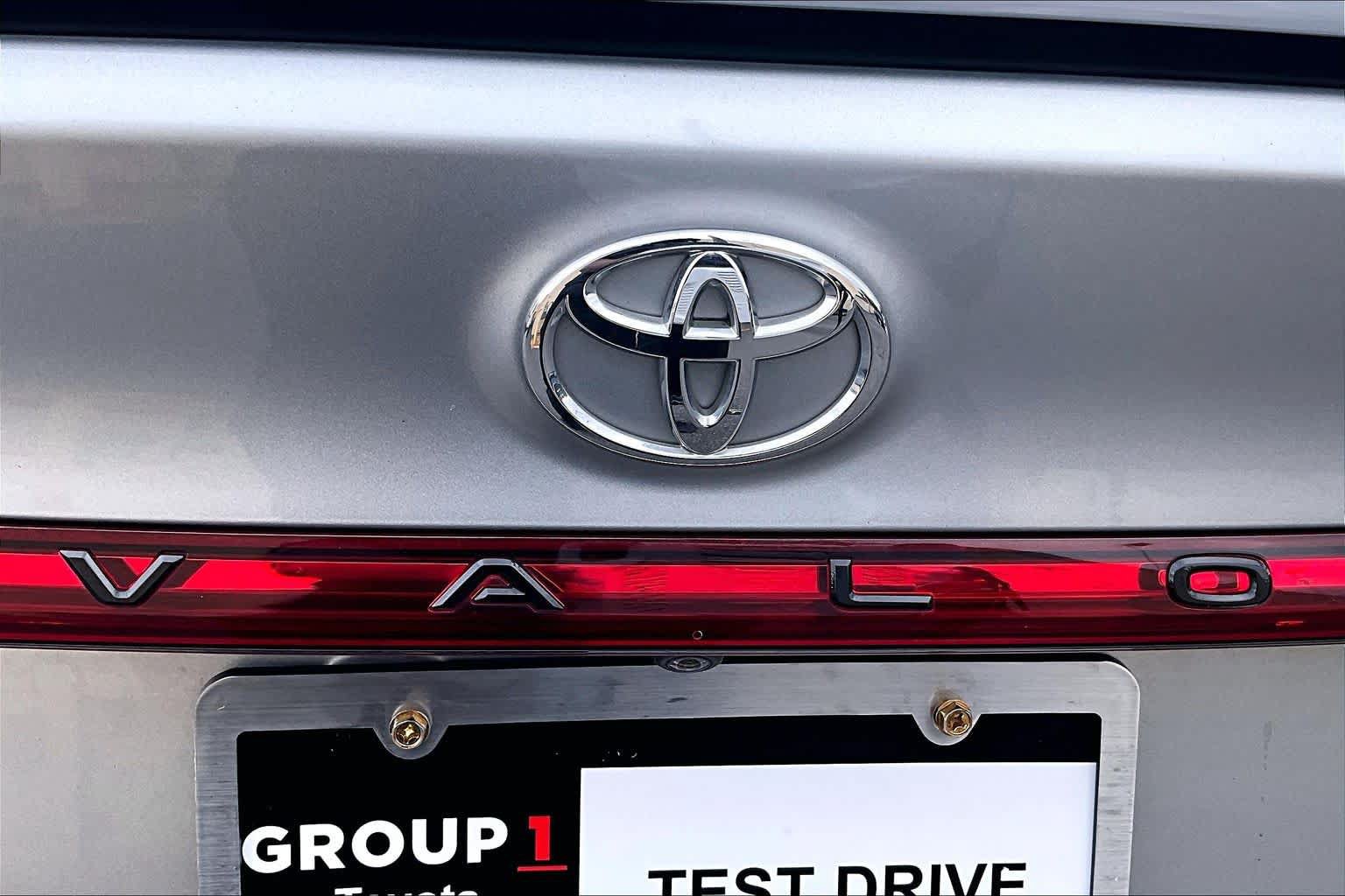 Certified 2019 Toyota Avalon Touring w/ Advanced Safety Package FWD image 31