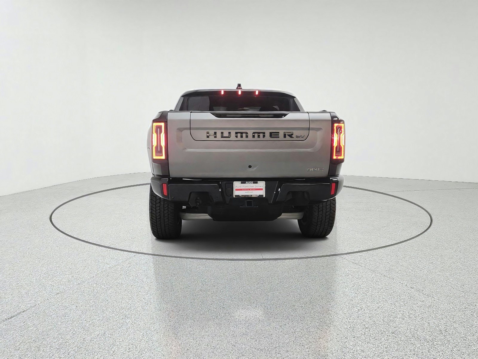 Used 2026 GMC Hummer EV 4x4 Crew Cab w/ Carbon Fiber Edition Package image 6