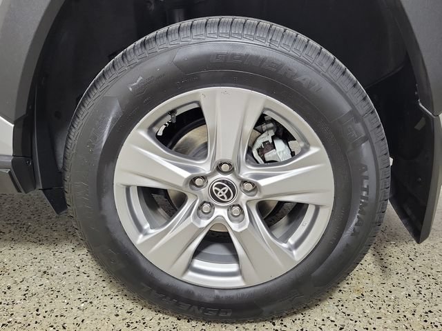 Used 2025 Toyota RAV4 XLE w/ Convenience Package FWD image 8