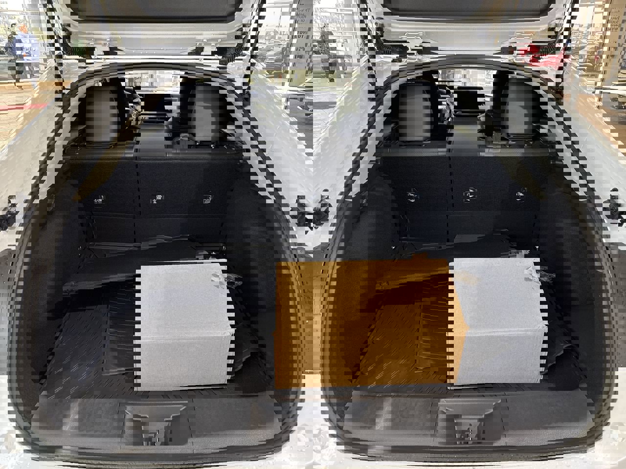 New 2026 Toyota Prius Plug-In Hybrid image 25