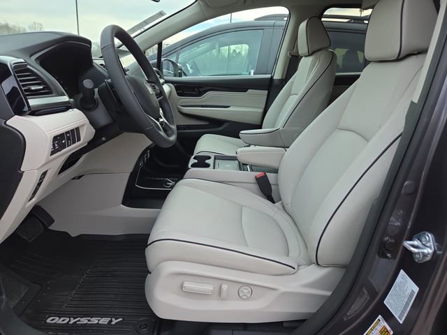 New 2026 Honda Odyssey Touring image 5