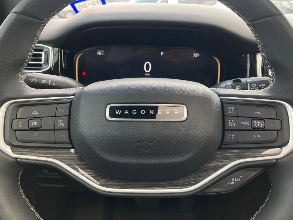 Used 2022 Jeep Wagoneer Series III w/ Premium Group I AWD/4WD image 21