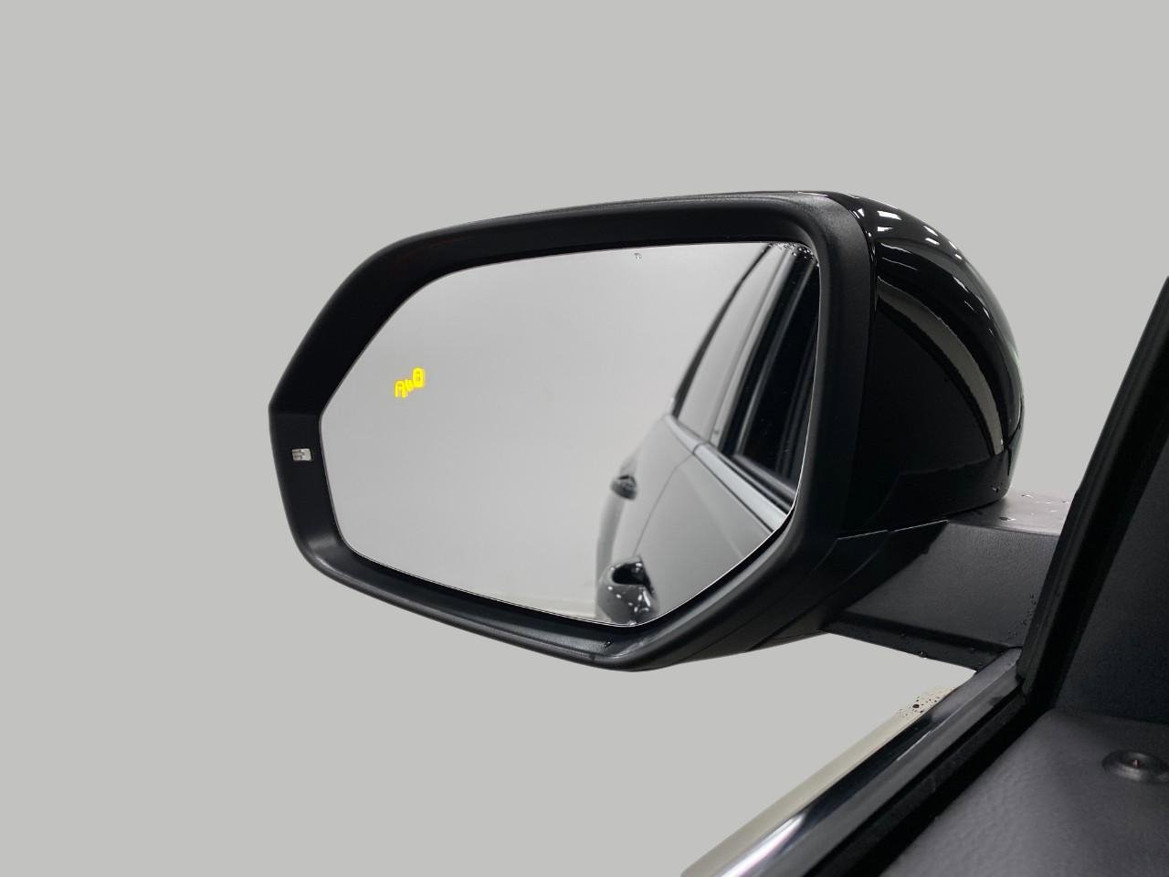 Used 2024 Volkswagen Atlas Cross Sport SEL Premium R-Line image 21