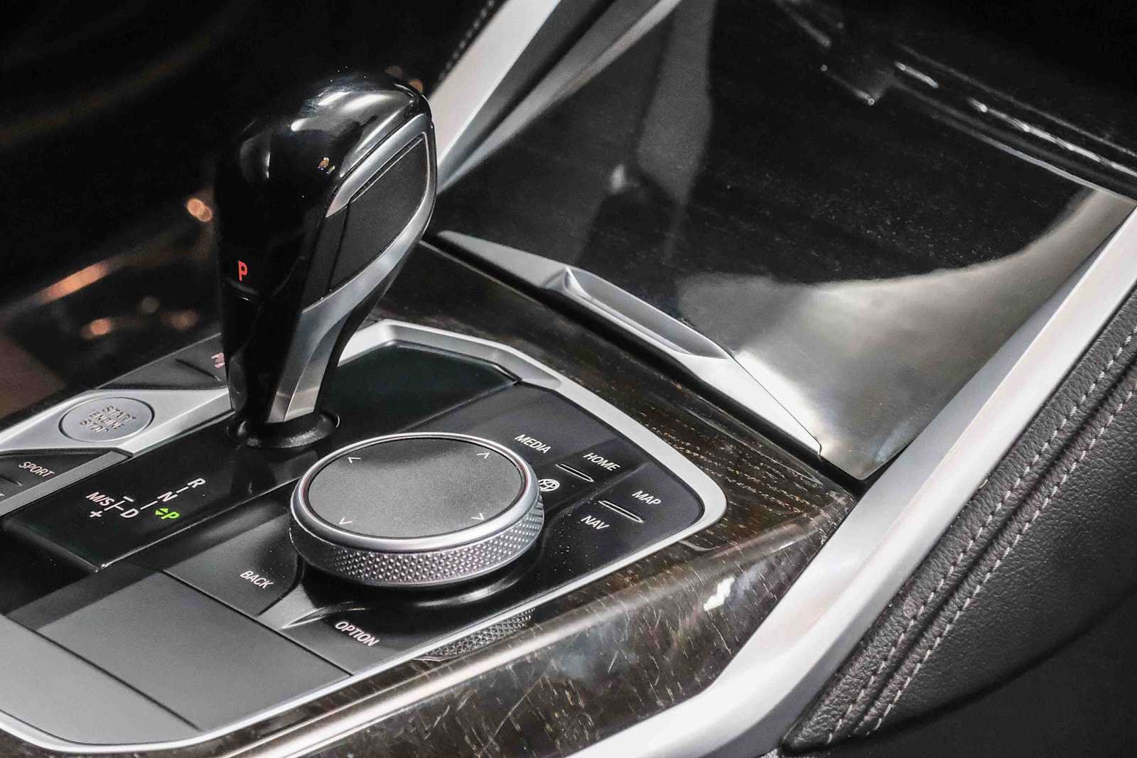 Used 2022 BMW M440i Coupe w/ M Carbon Exterior Package RWD image 19