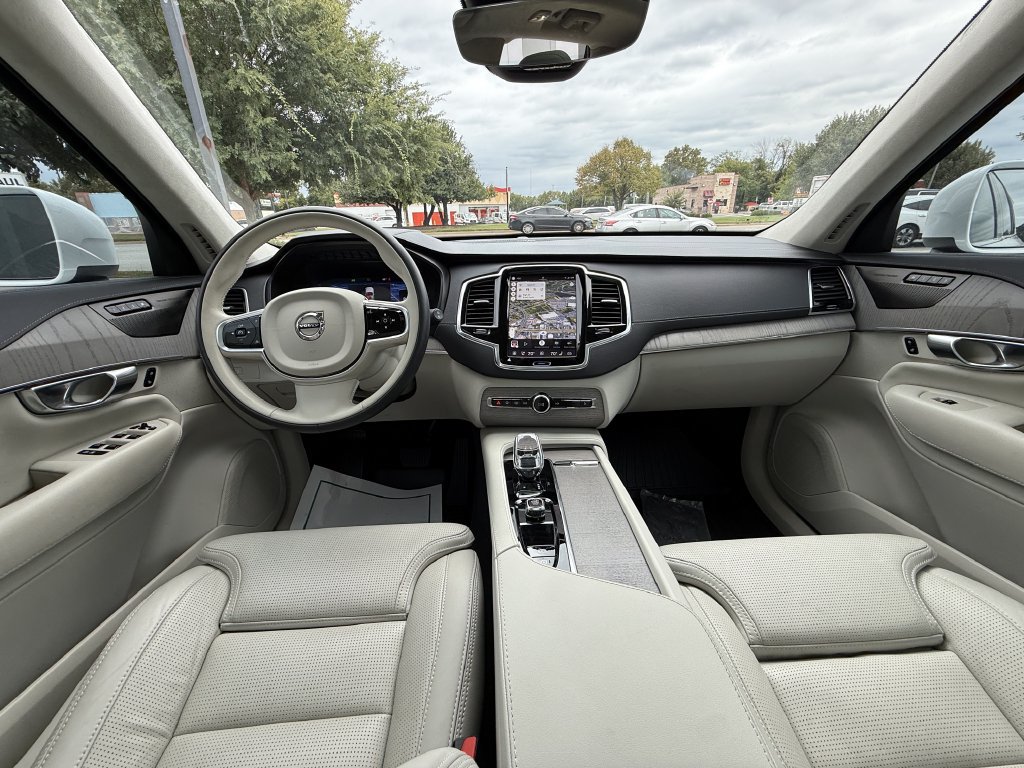 Certified 2025 Volvo XC90 B5 Ultra w/ Lounge Package AWD/4WD image 22