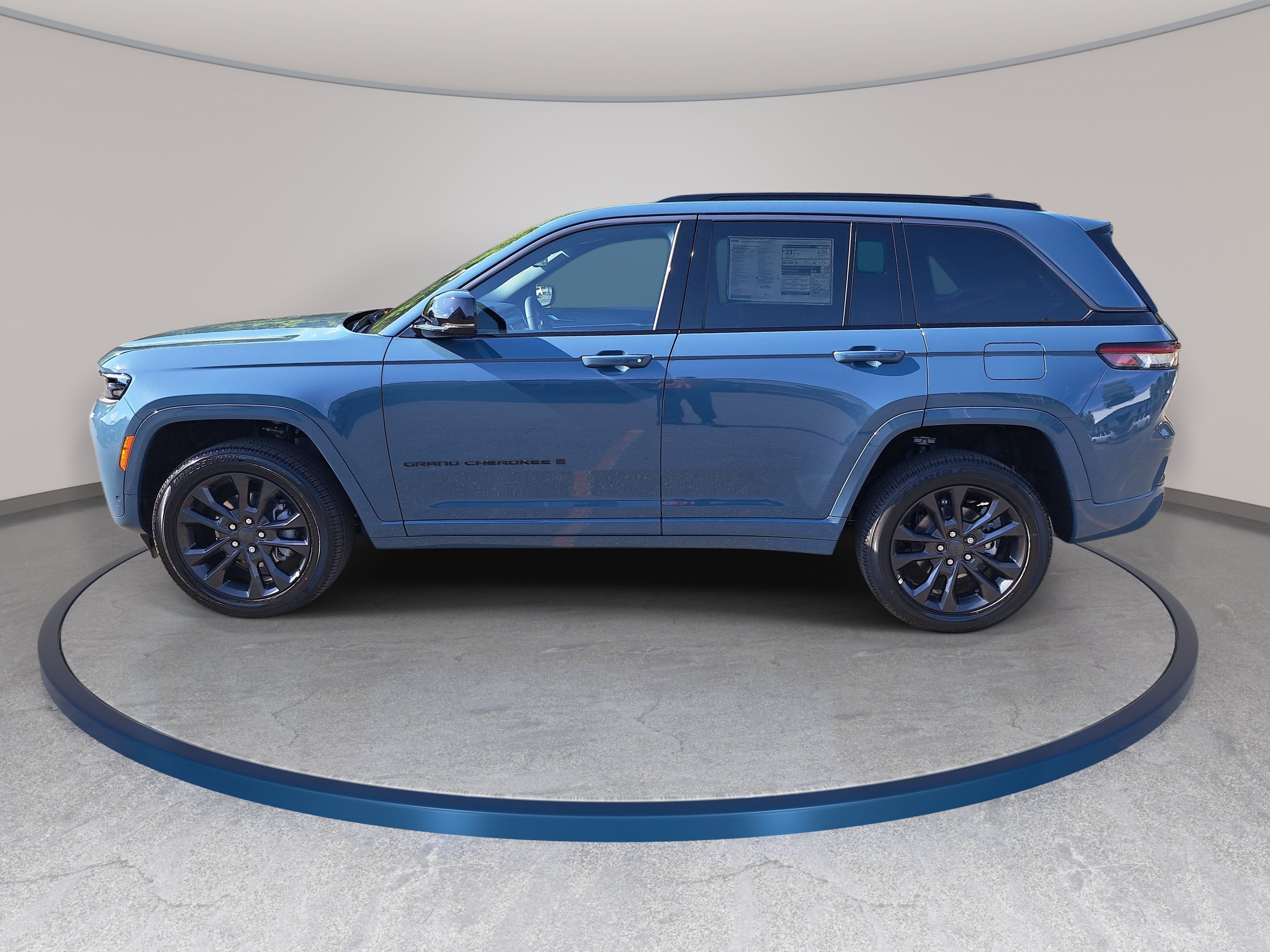 New 2026 Jeep Grand Cherokee Limited AWD/4WD image 8