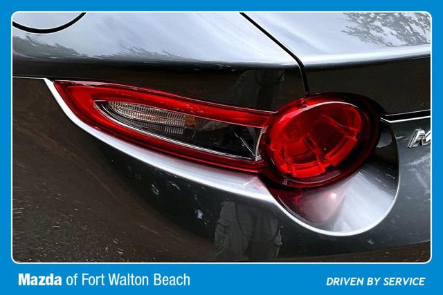 Used 2019 MAZDA MX-5 Miata RF Grand Touring RWD image 18