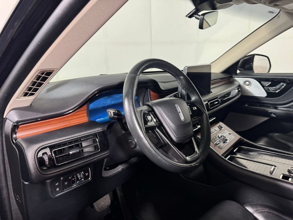 Certified 2023 Lincoln Aviator Grand Touring w/ Equipment Group 301A AWD/4WD image 9
