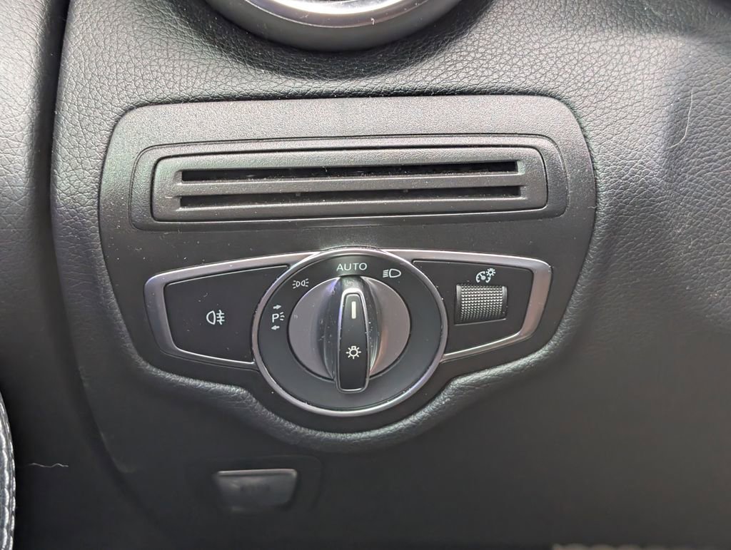 Used 2020 Mercedes-Benz GLC 43 AMG 4MATIC image 22