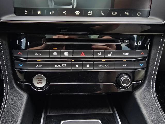 Used 2018 Jaguar F-PACE R-Sport image 39