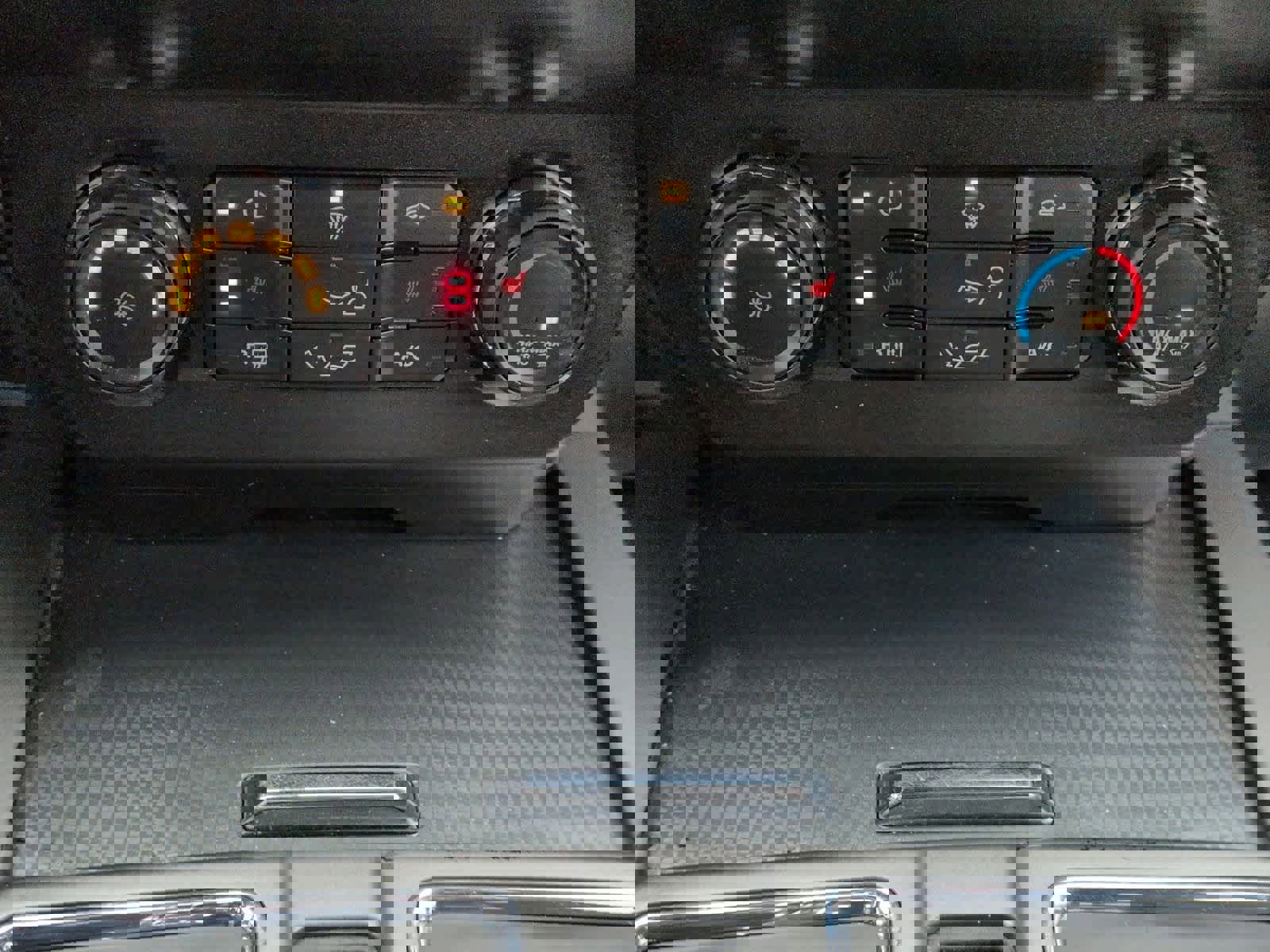 Certified 2019 Ford F150 XLT w/ Equipment Group 302A Luxury image 32