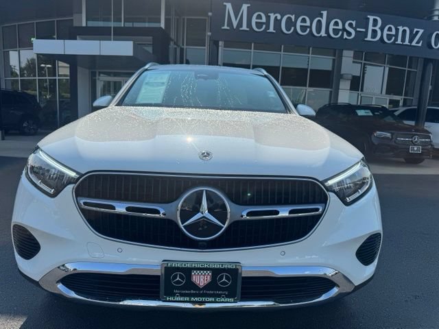 Used 2024 Mercedes-Benz GLC 300 4MATIC image 2