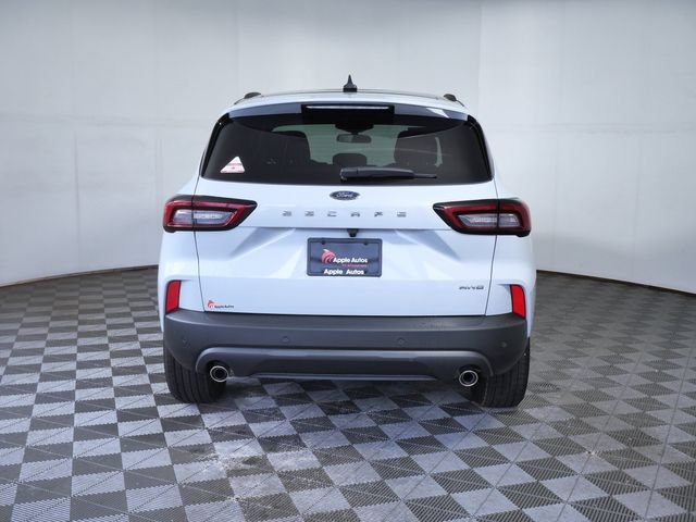 Certified 2025 Ford Escape ST-Line Select w/ Tech Pack #1 AWD/4WD image 7