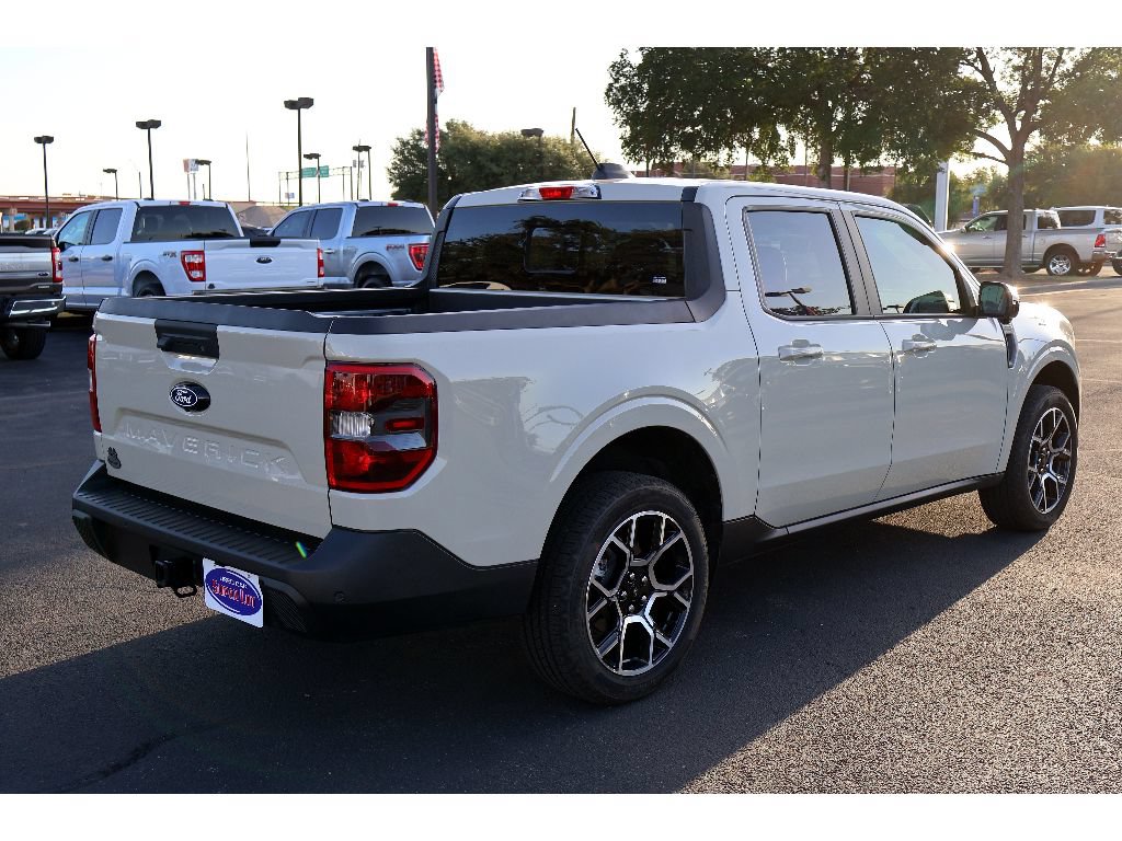 Used 2025 Ford Maverick Lariat AWD/4WD image 13