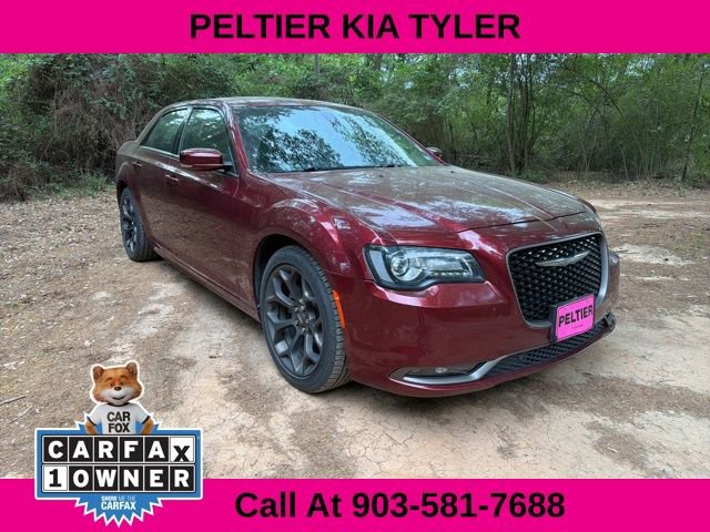 Used 2018 Chrysler 300 S w/ 300S Premium Group image 1