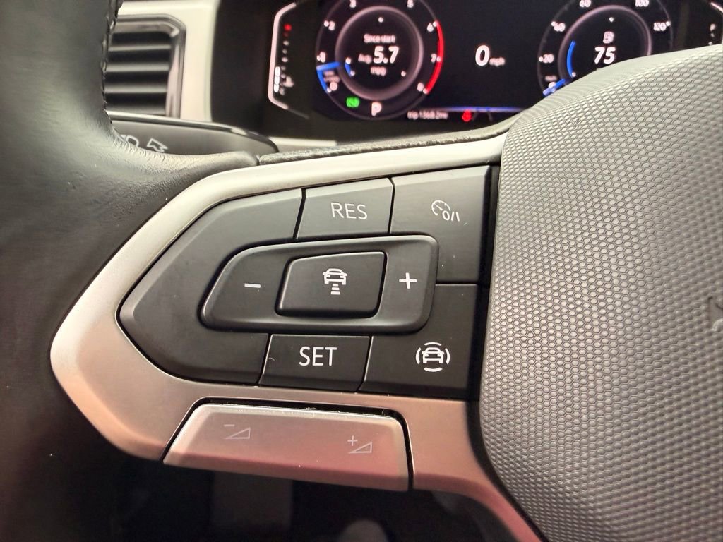 Used 2021 Volkswagen Atlas SEL Premium image 26