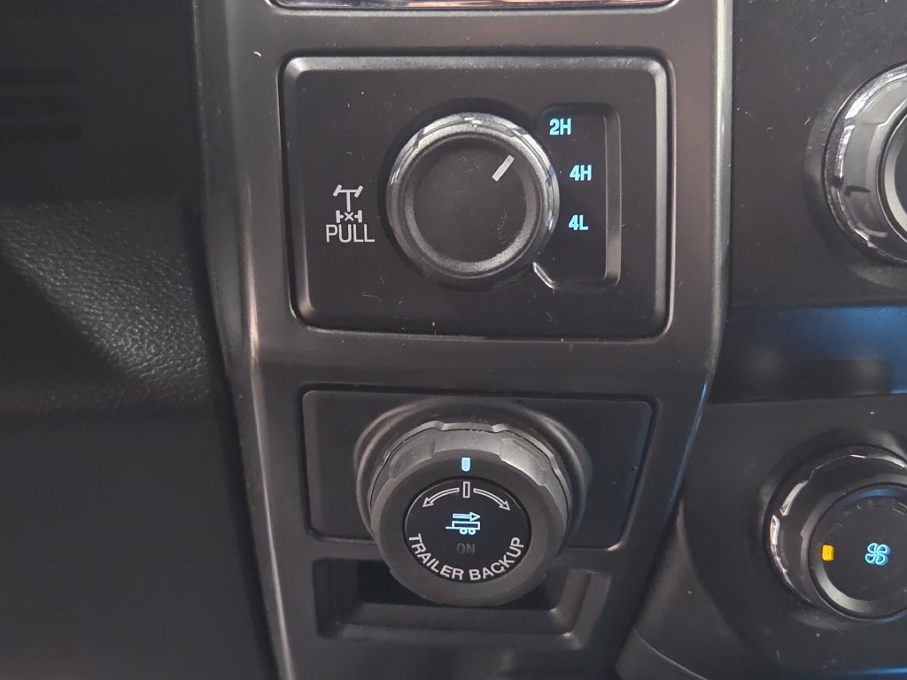 Used 2019 Ford F150 XLT w/ Equipment Group 302A Luxury AWD/4WD image 35