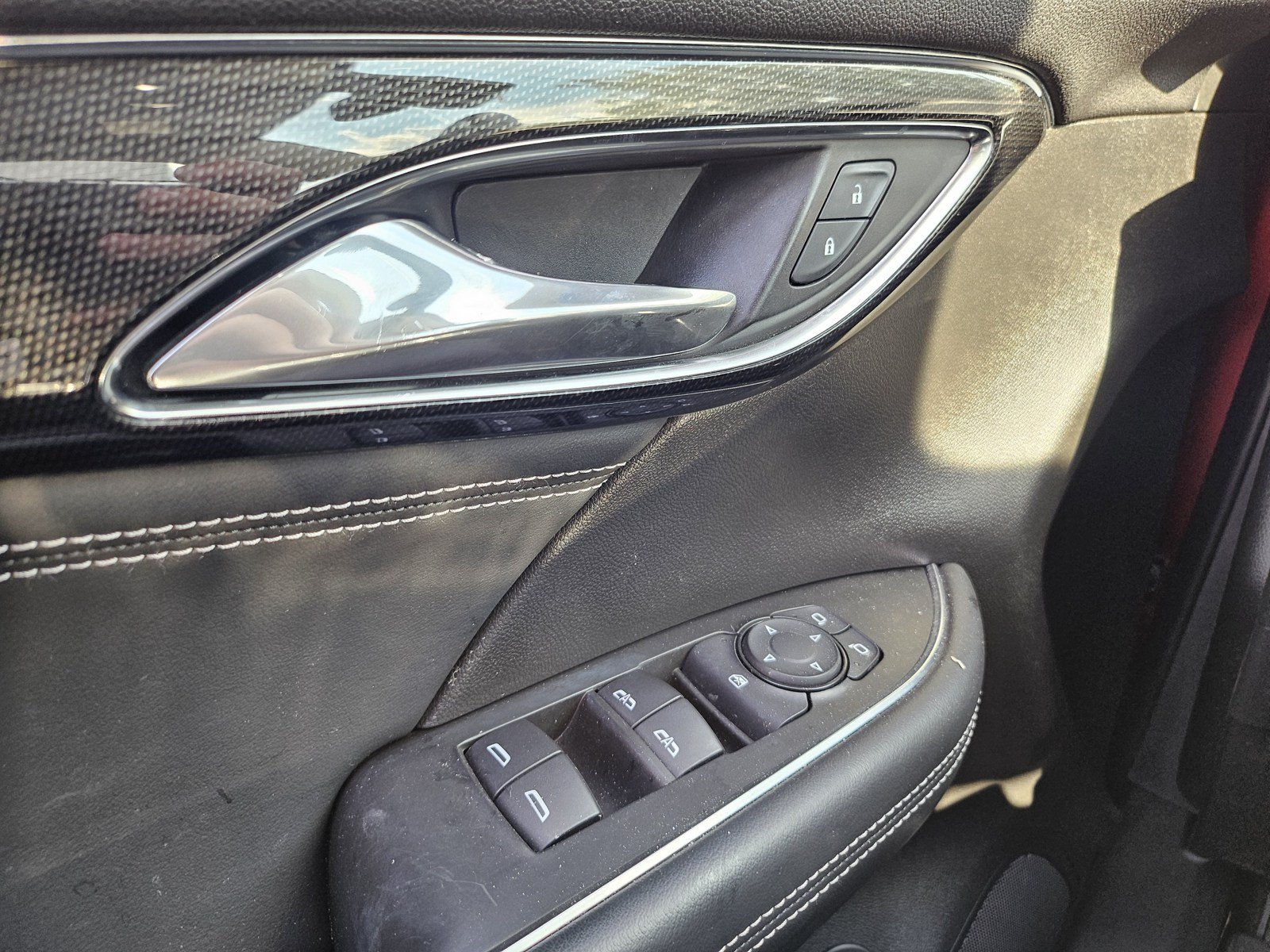 Used 2021 Buick Envision Preferred AWD/4WD image 15