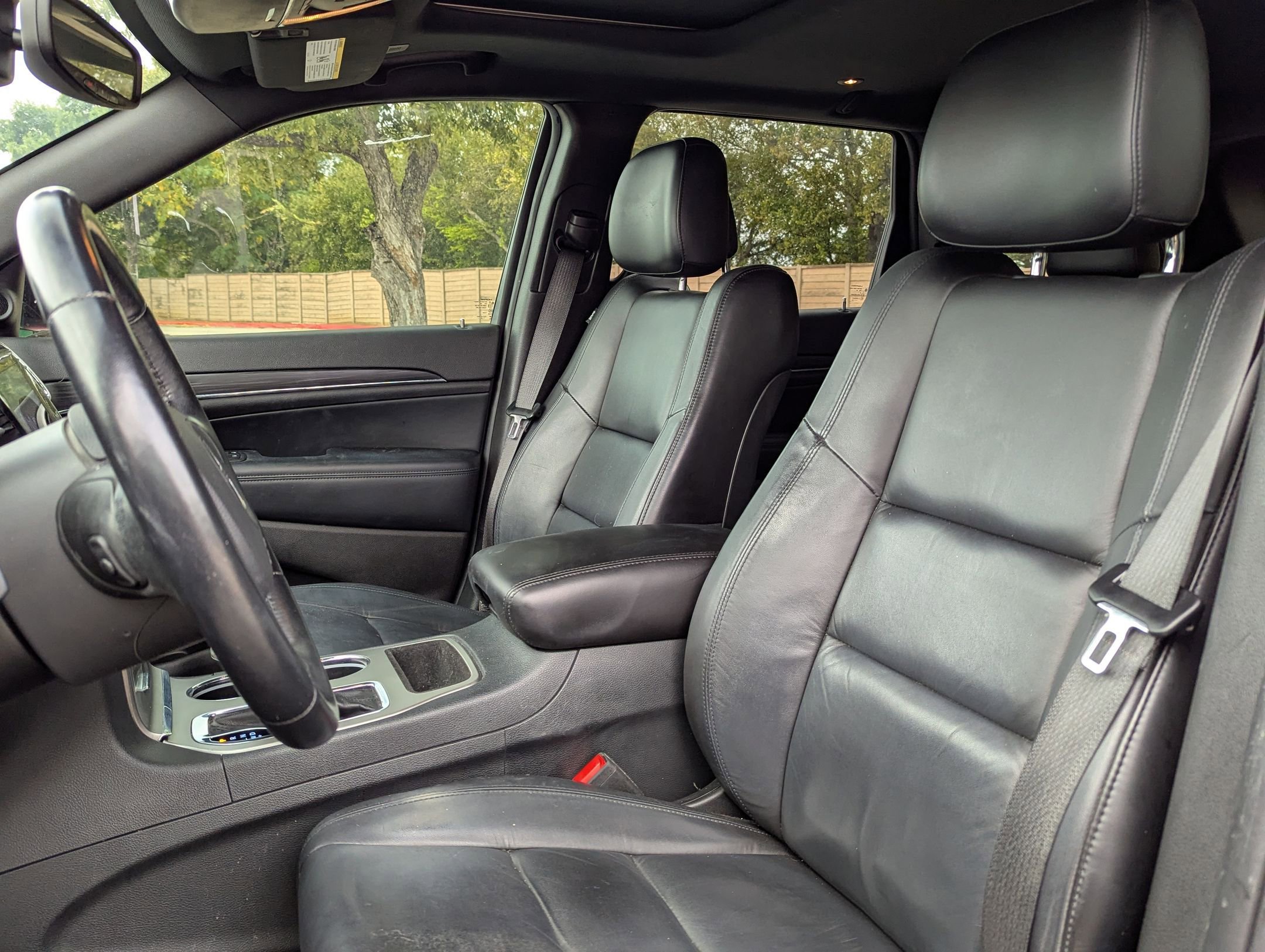 Used 2020 Jeep Grand Cherokee Limited image 14