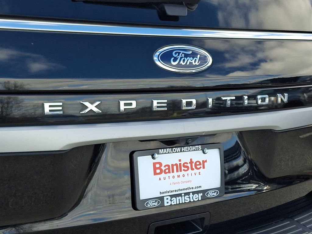 Used 2023 Ford Expedition Max XLT image 32